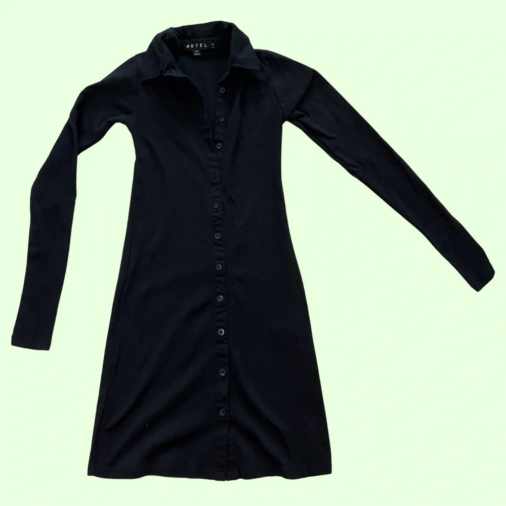NWOT Motel Rocks Black Button-Up Long Sleeve Collard Dress - Picture 1 of 4